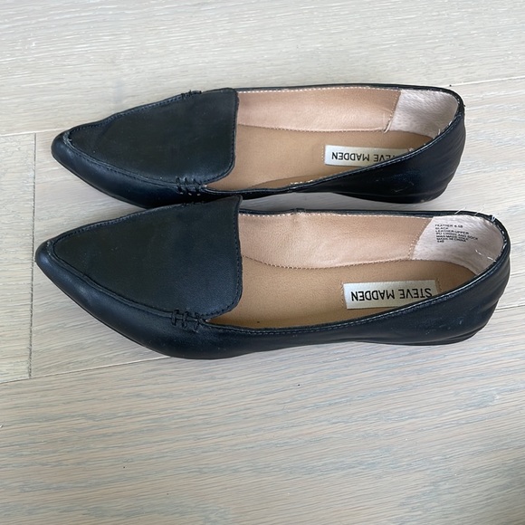 Steve Madden Pointed Toe Flats - Picture 4 of 6
